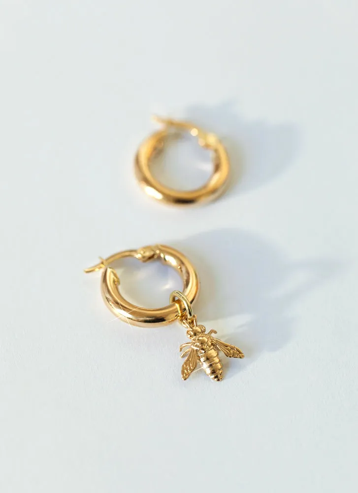 Bee charm 14k gold