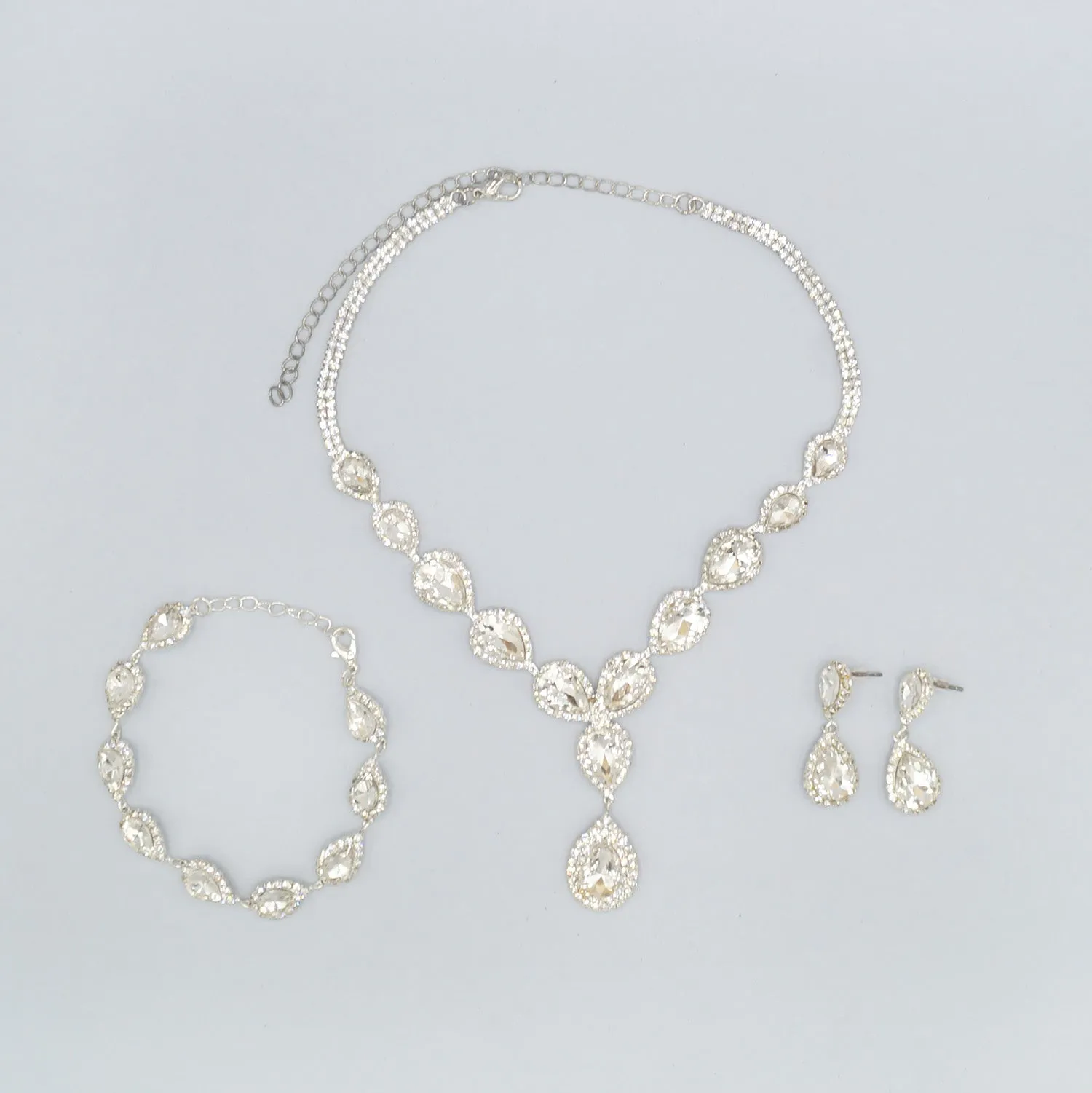 Jewelry Set included in Bridgerton Volume 2