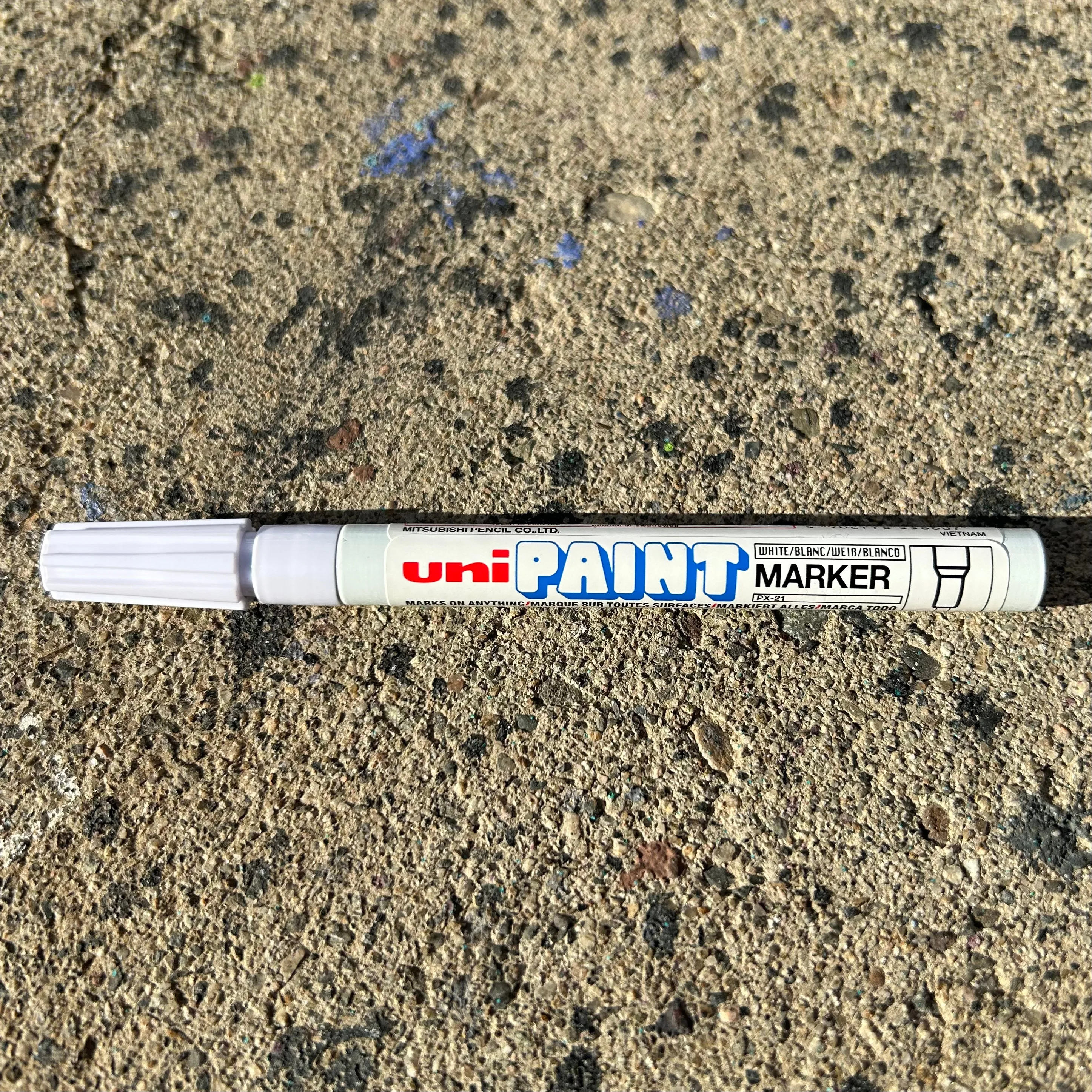 Uni Paint Marker PX-21